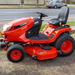 Kubota GR2120 Lawn Tractor